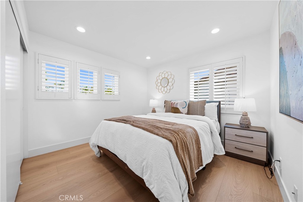 MLS #OC25143247 image #16