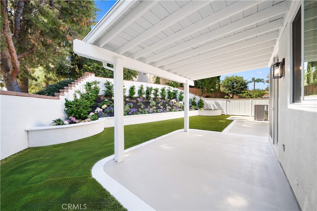 MLS #OC25143247 image #26