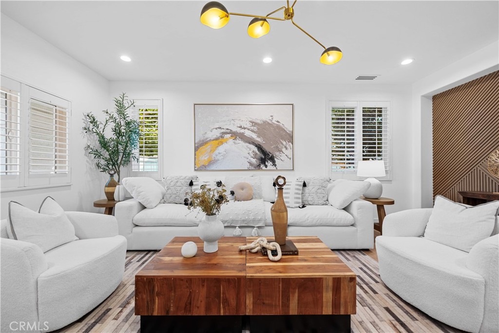 MLS #OC25143247 image #3