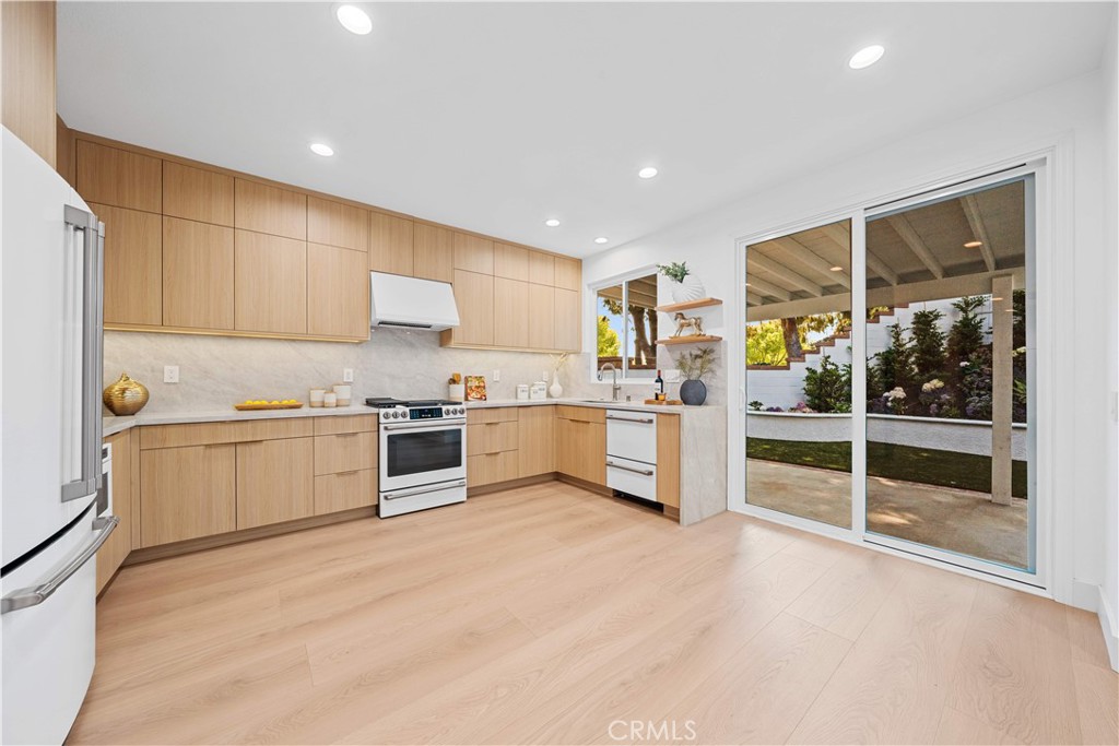 MLS #OC25143247 image #6