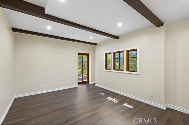 MLS #OC25143301 img 15