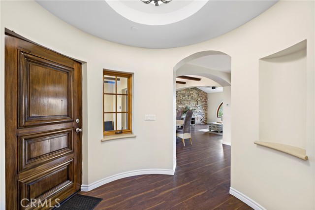 MLS #OC25143301 img 2