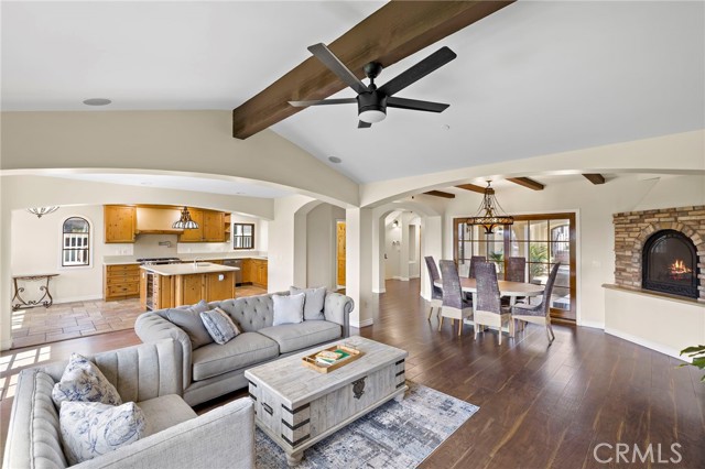 MLS #OC25143301 img 5