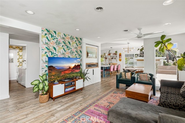 MLS #OC25143302 image #10