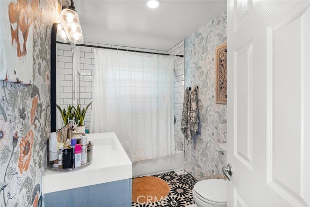 MLS #OC25143302 image #14