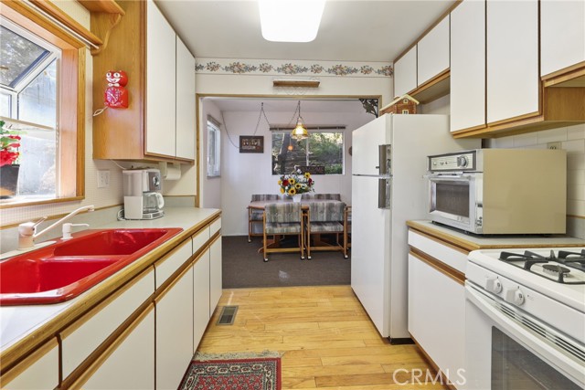 MLS #OC25143928 image #12