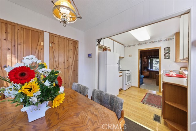 MLS #OC25143928 image #8