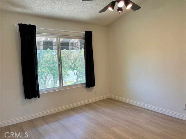 MLS #OC25143965 image #21