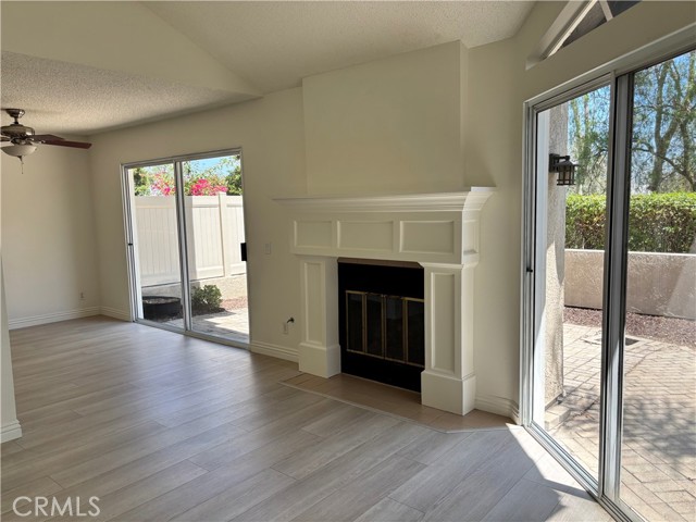 MLS #OC25143965 image #4