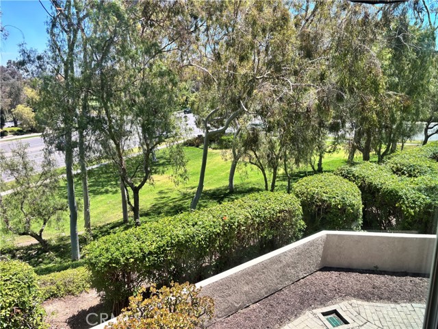 MLS #OC25143965 image #5