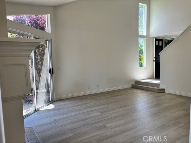 MLS #OC25143965 image #7