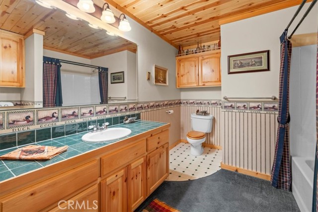 MLS #OC25144289 image #15