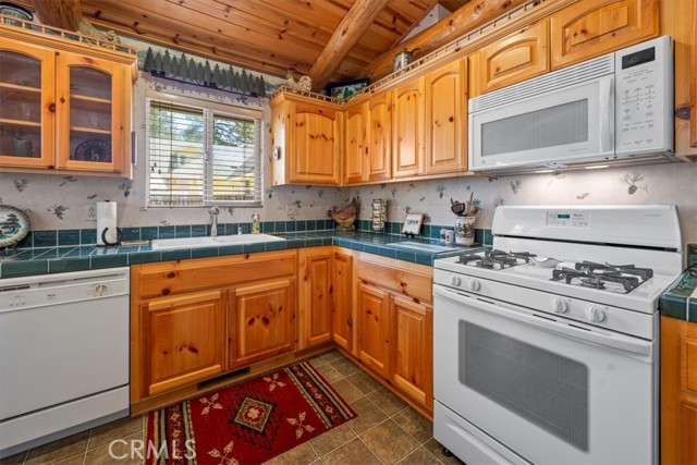 MLS #OC25144289 image #22