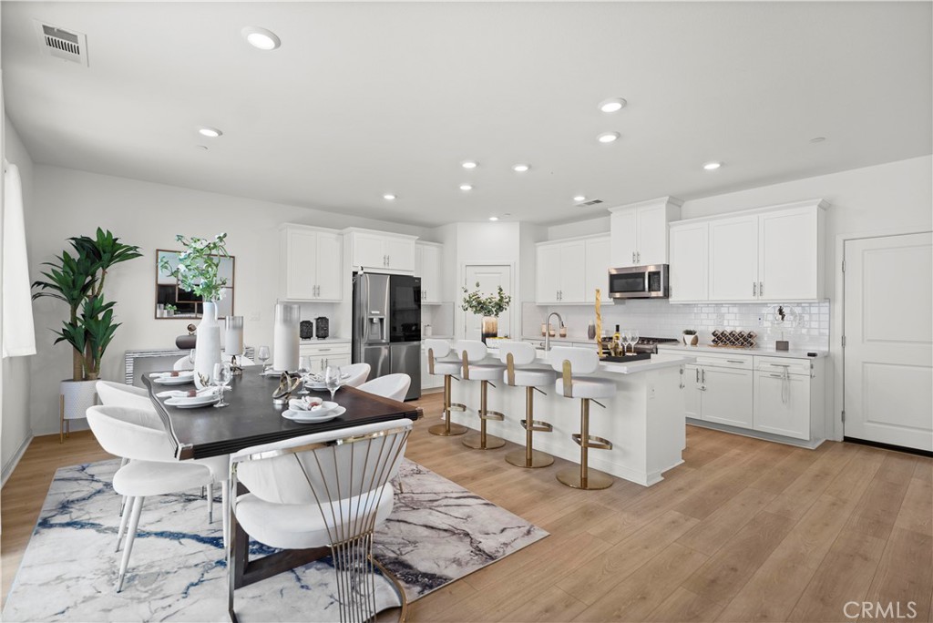 MLS #OC25144319 image #6