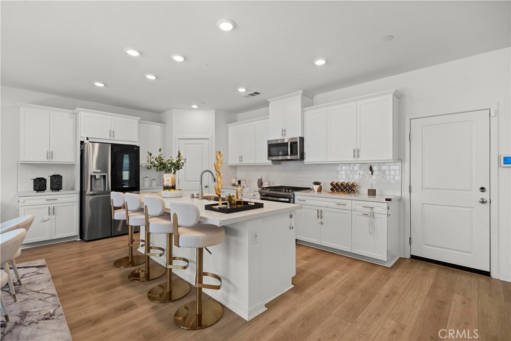 MLS #OC25144319 image #8