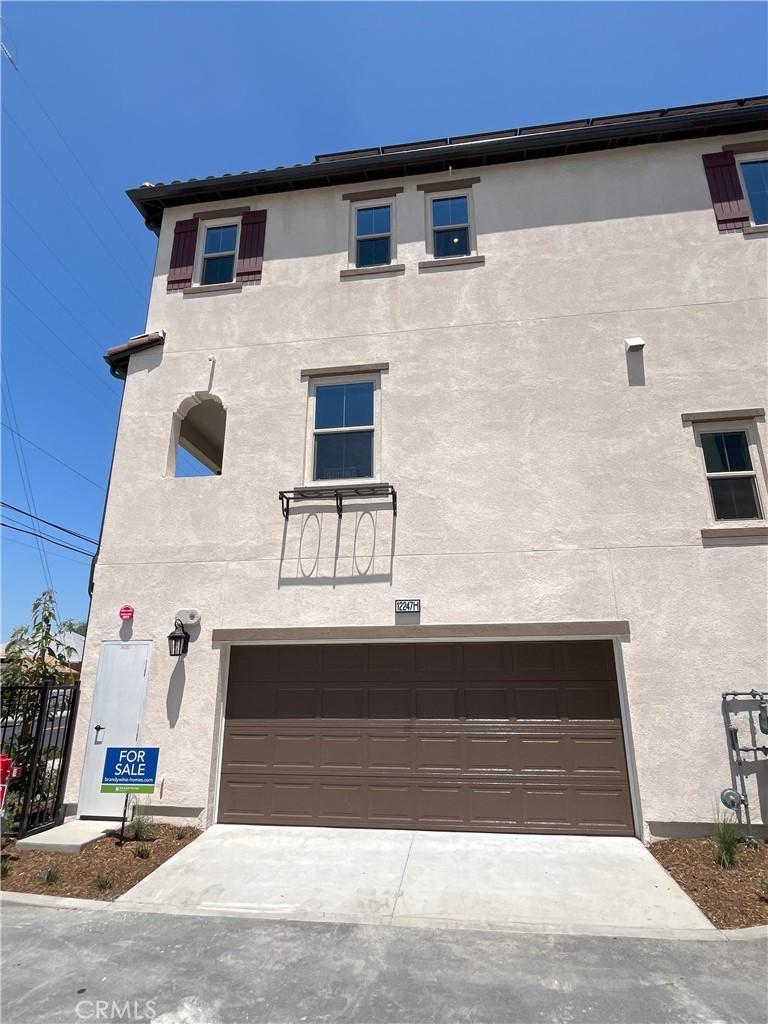 MLS #OC25145272 image #2