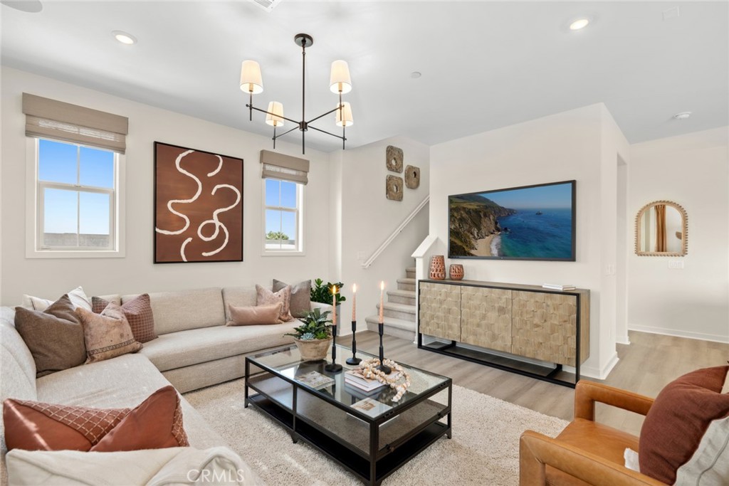 MLS #OC25145272 image #6