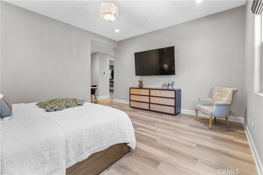 MLS #OC25145652 image #14