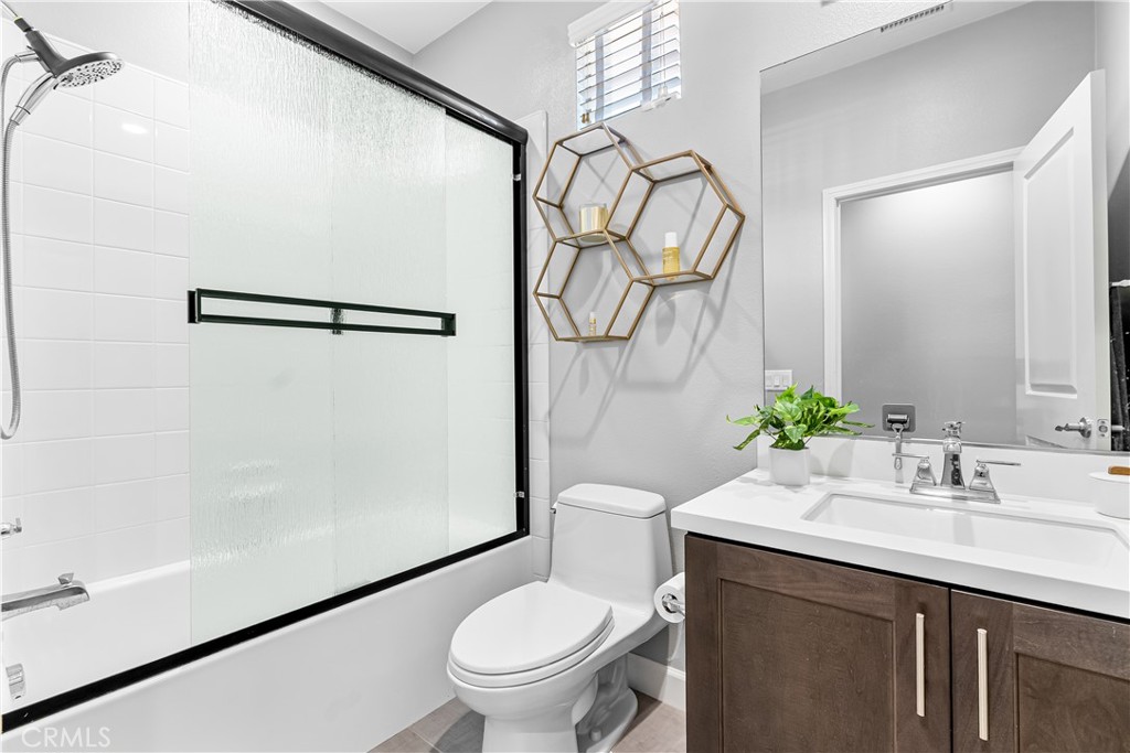 MLS #OC25145652 image #39