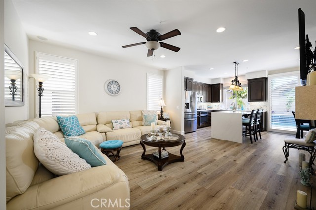 MLS #OC25145732 image #16