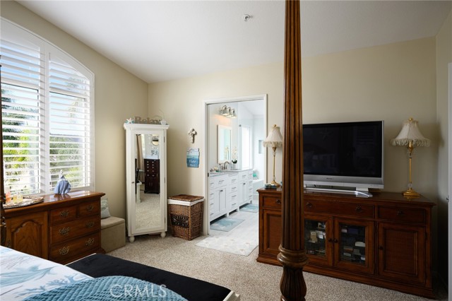 MLS #OC25145732 image #27