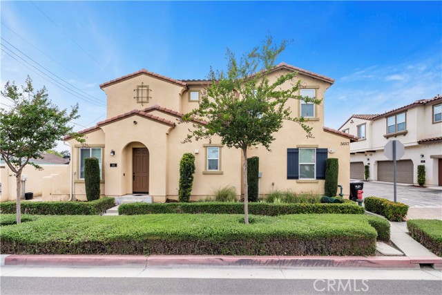 MLS #OC25145946 image #0