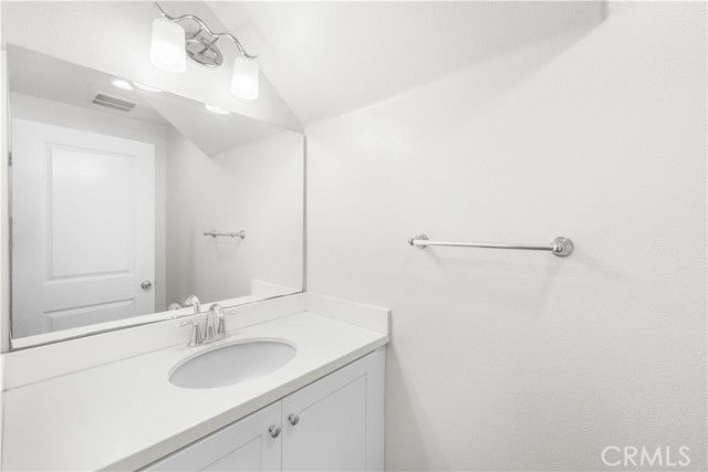 MLS #OC25145946 image #10