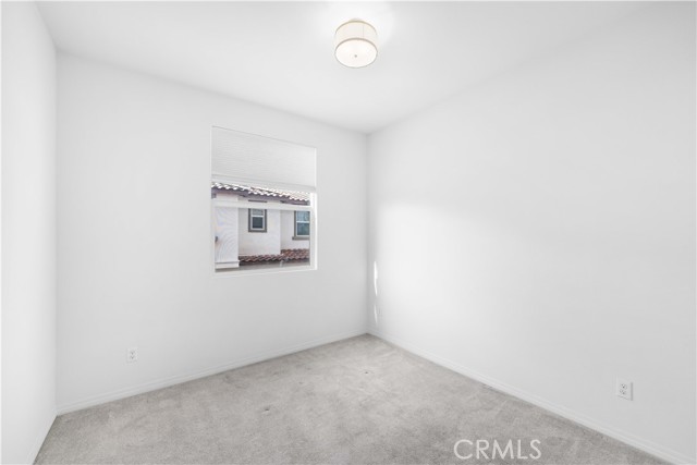 MLS #OC25145946 image #11