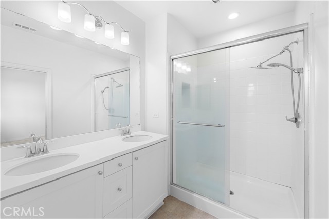 MLS #OC25145946 image #20