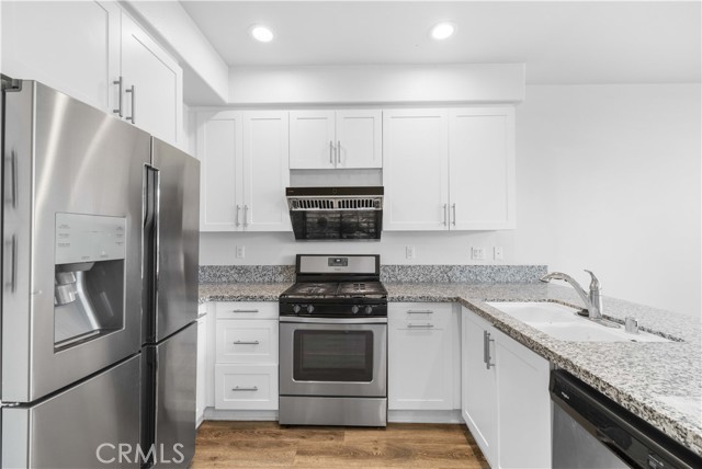 MLS #OC25145946 image #6