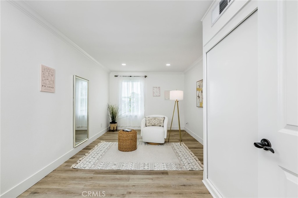 MLS #OC25145984 image #17