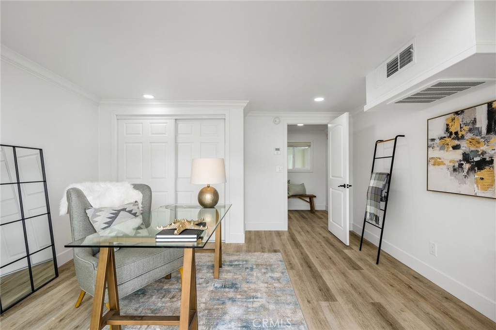 MLS #OC25145984 image #41