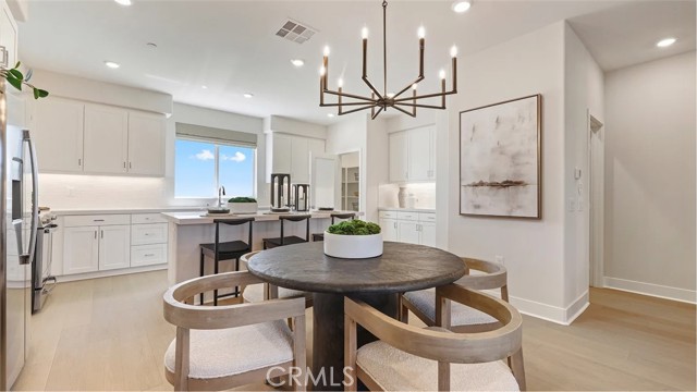 MLS #OC25146017 image #5