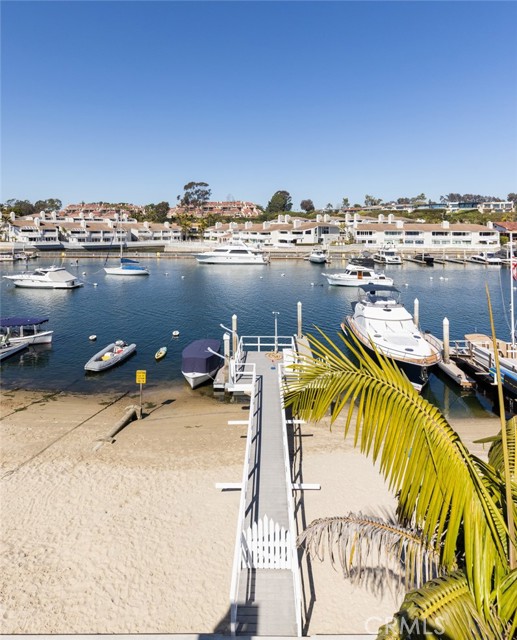 MLS #OC25146031 image #10