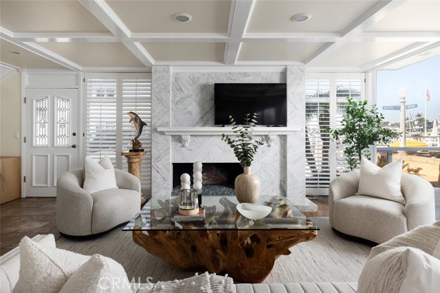 MLS #OC25146031 image #2