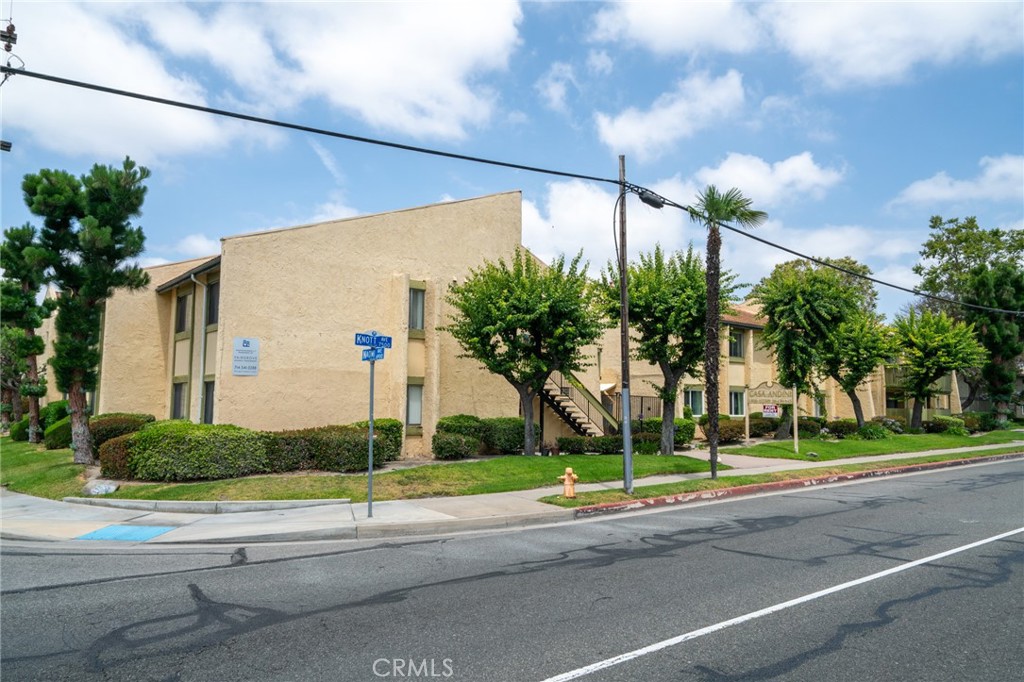 MLS #OC25146098 image #2