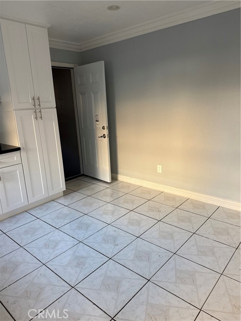 MLS #OC25146150 image #3