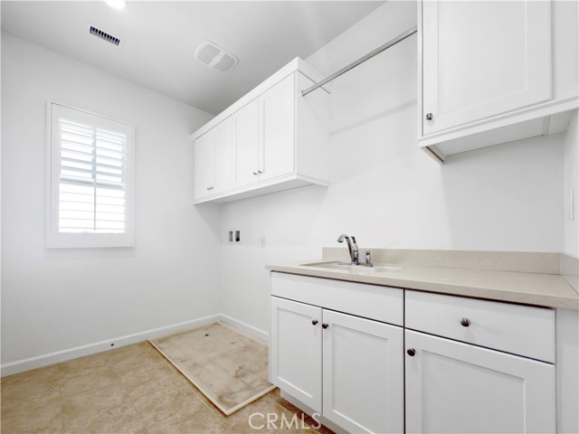 MLS #OC25146172 image #11