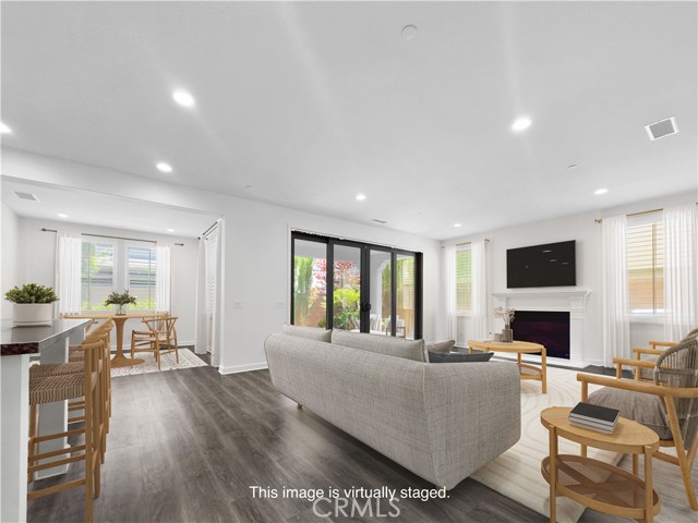 MLS #OC25146172 image #2