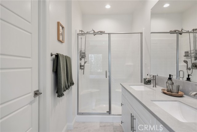 MLS #OC25146608 image #19