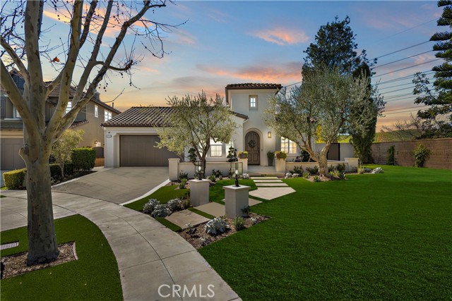 MLS #OC25146782 image #1