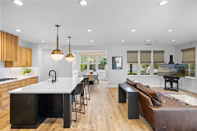 MLS #OC25146782 image #11