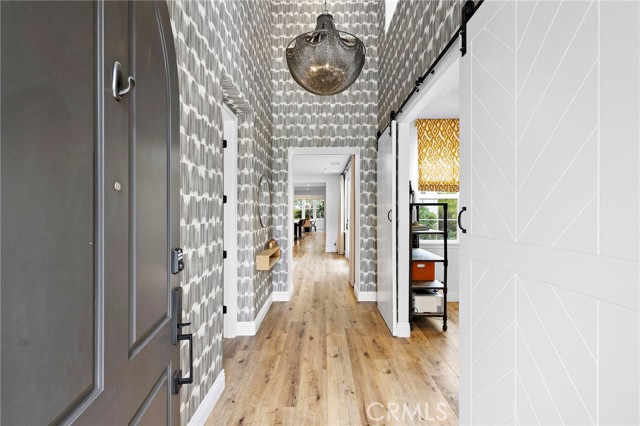 MLS #OC25146782 image #4