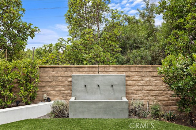 MLS #OC25146782 image #40