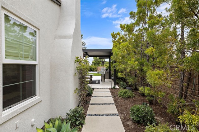 MLS #OC25146782 image #43