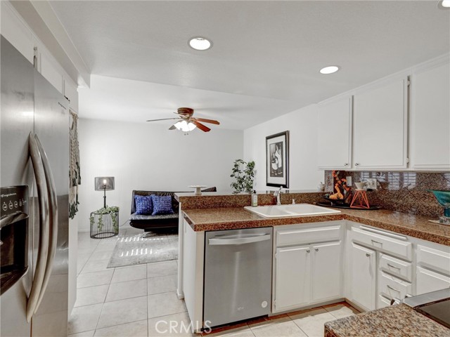 MLS #OC25147027 image #11