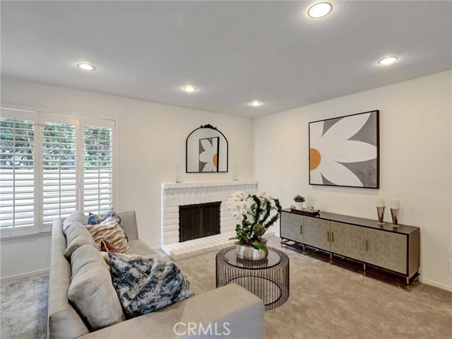MLS #OC25147027 image #2
