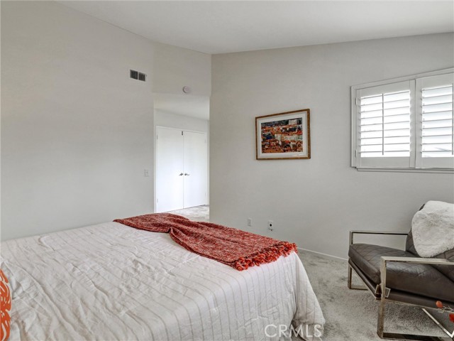 MLS #OC25147027 image #26
