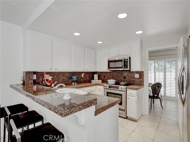 MLS #OC25147027 image #6