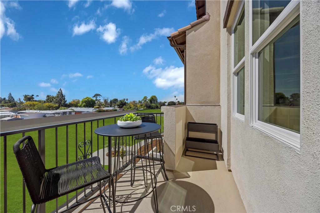 MLS #OC25147581 image #6